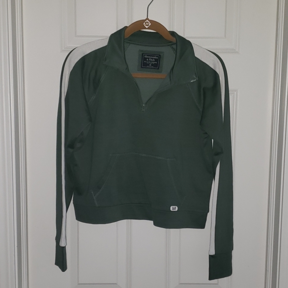 quarter zip pull over with pockets